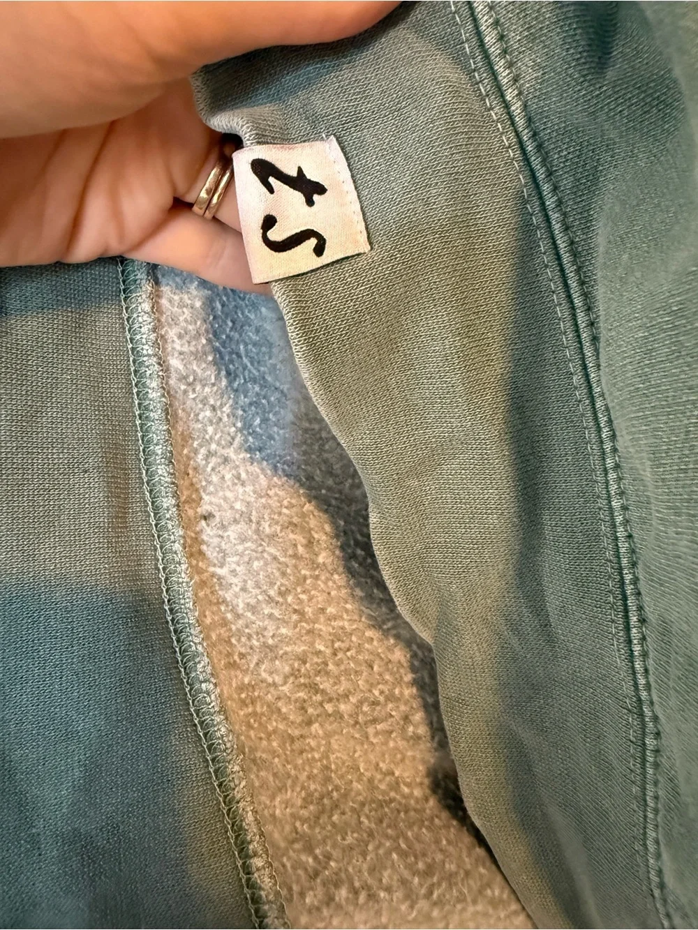 Taylor Swift "you heard the rumors from Inez" Green Embroidered sweatshirt - Picture 5 of 5